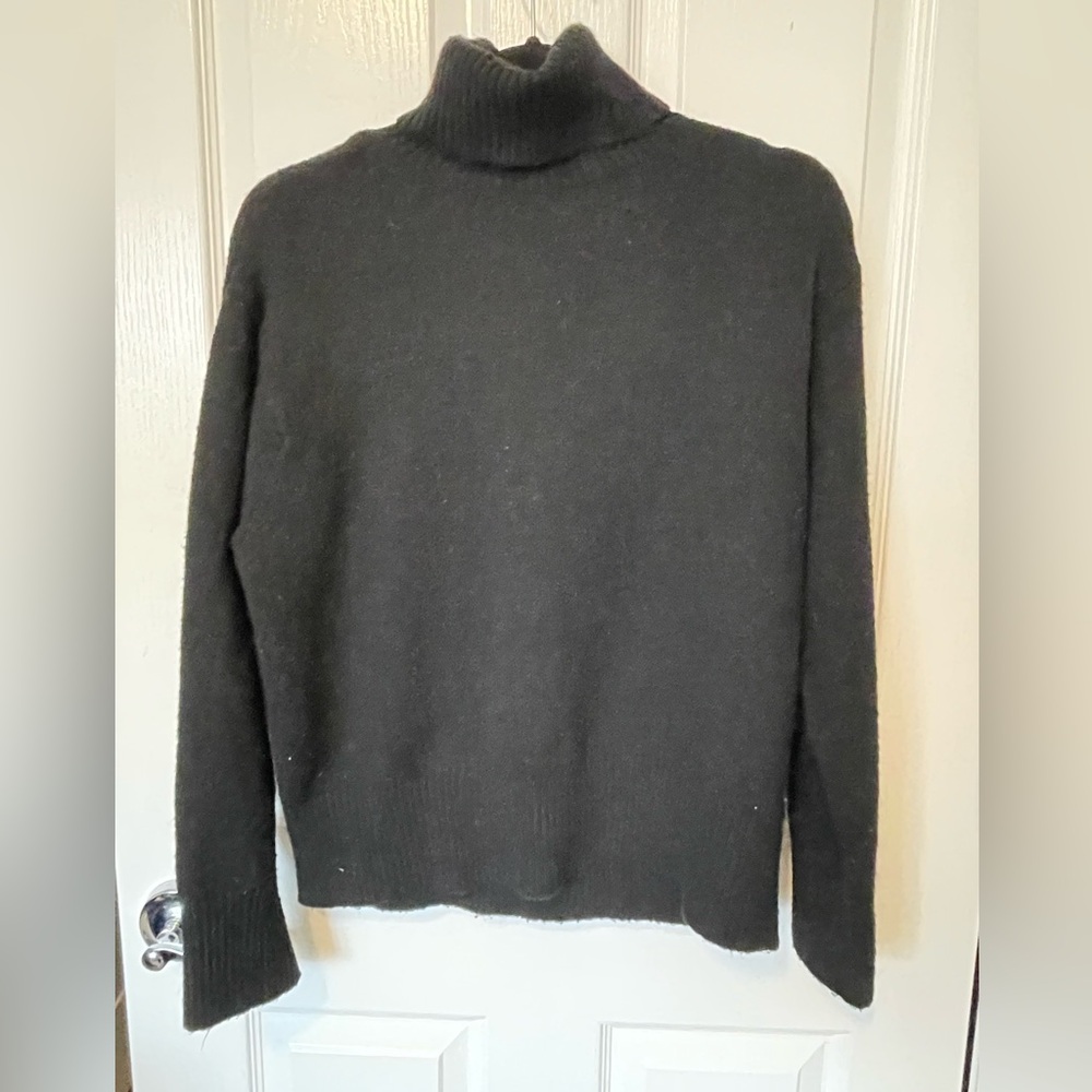 H&M Charcoal Turtleneck Sweater for Women